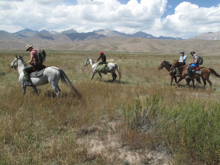 First day of horse before the ascencion of peak skobelev, a five thousand meters high in the region of Chong Alay.