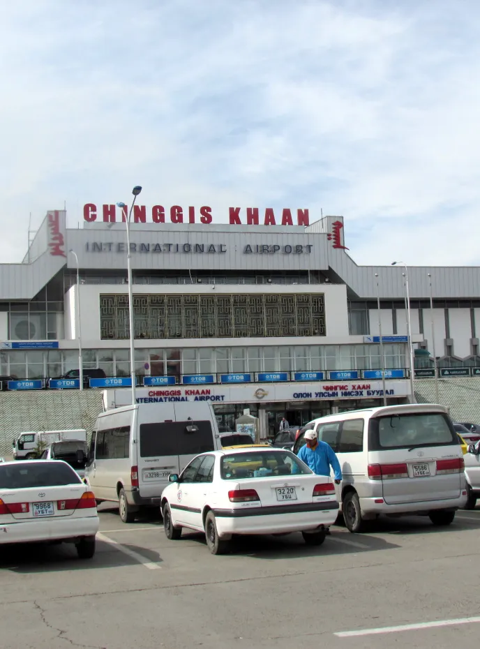   
                                Aeropuerto Internacional Gengis Kan - Ulaanbaatar
                    
