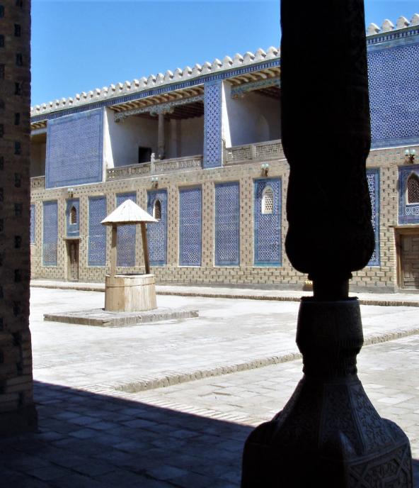 Tosh-hovli palace in Khiva 